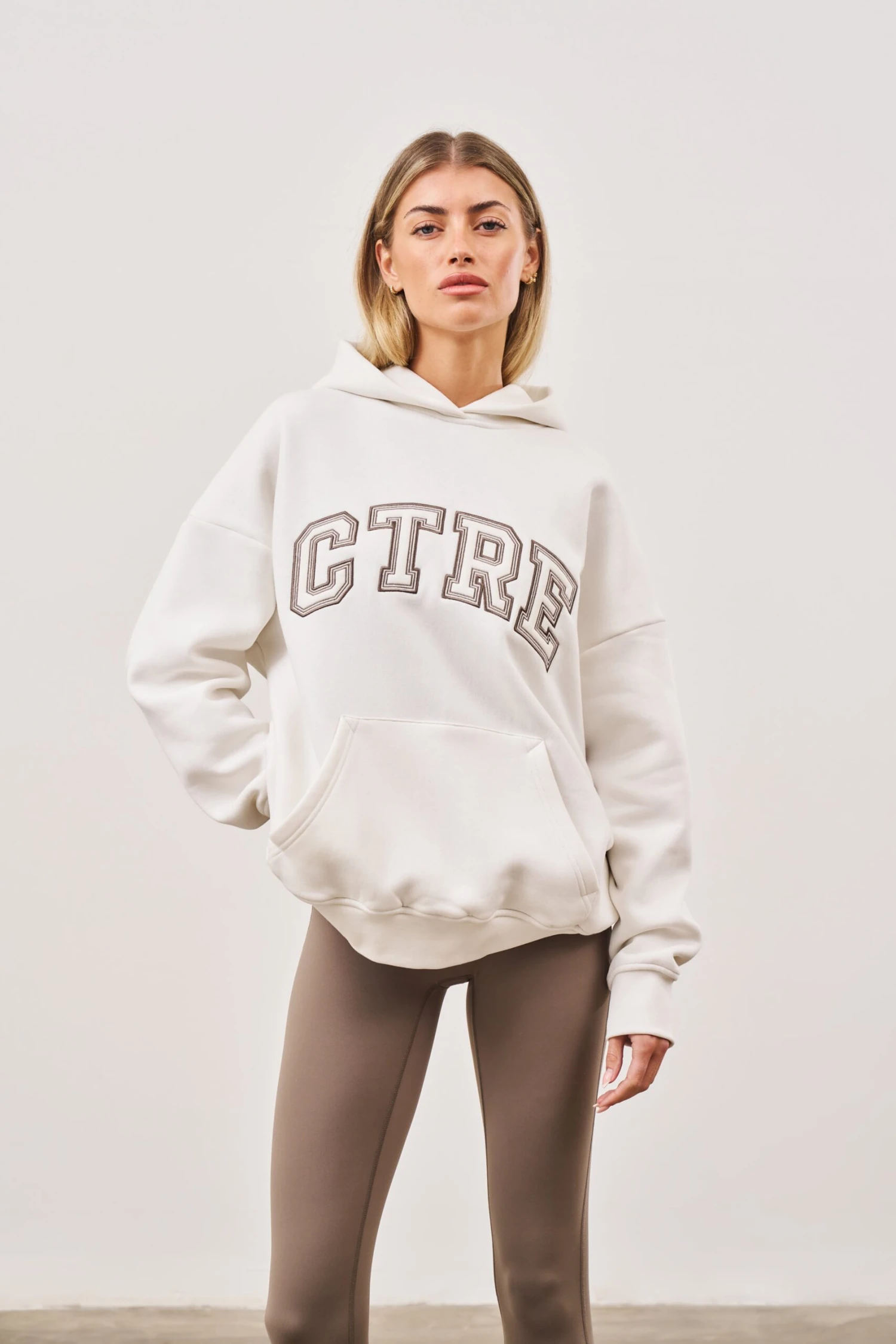 CTRE OVERSIZED HOODIE - OFF WHITE - Image 5
