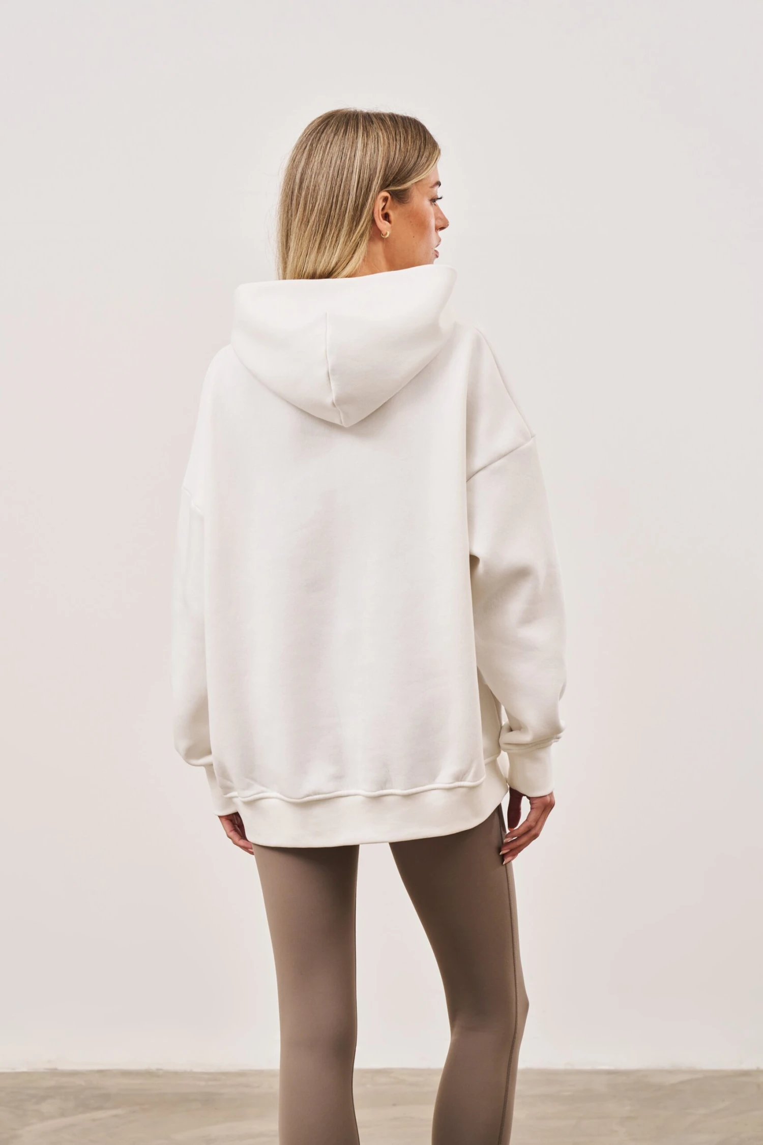 CTRE OVERSIZED HOODIE - OFF WHITE - Image 3