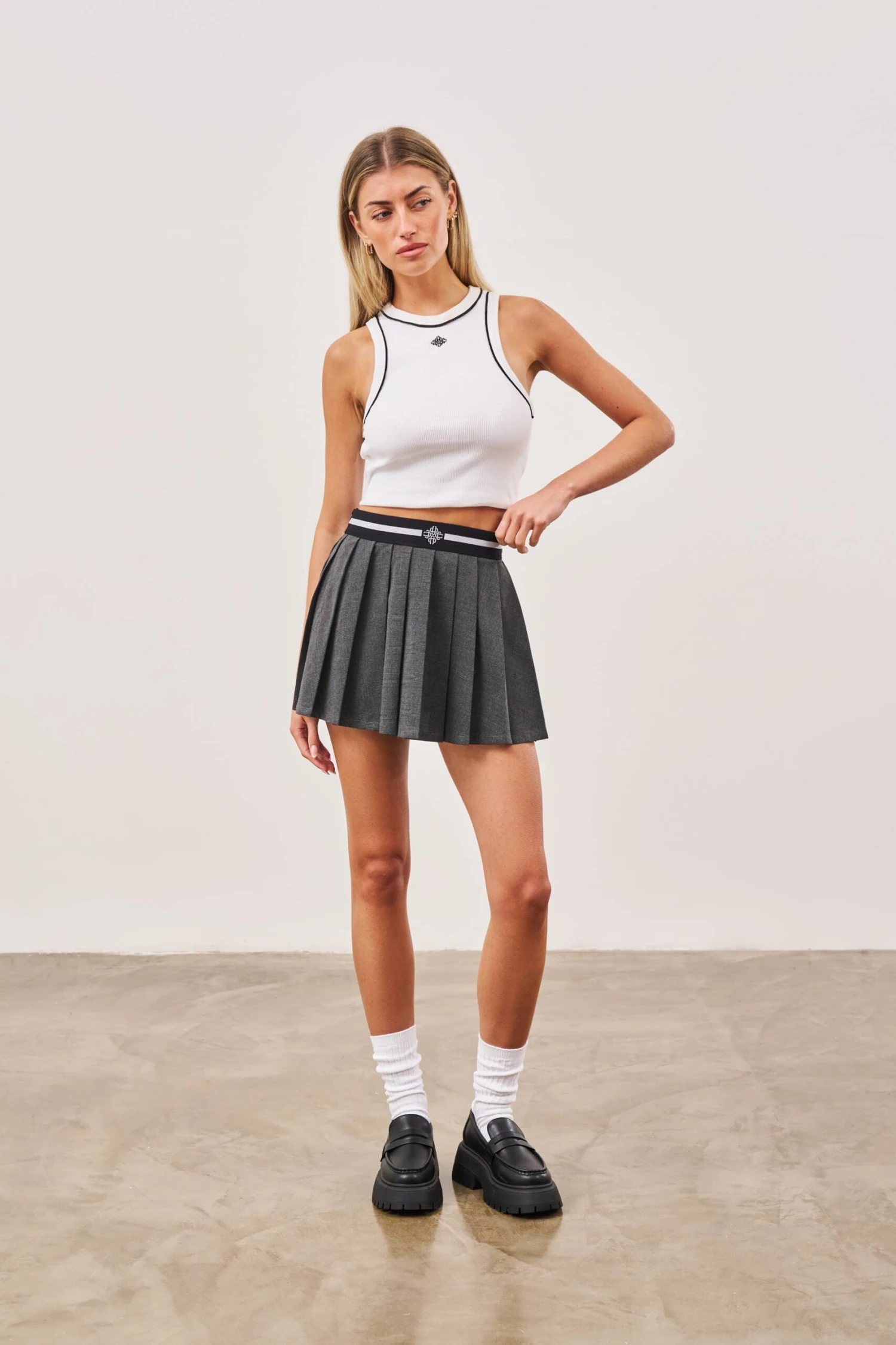 RIB PIPED RACER CROP TOP - WHITE - Image 5