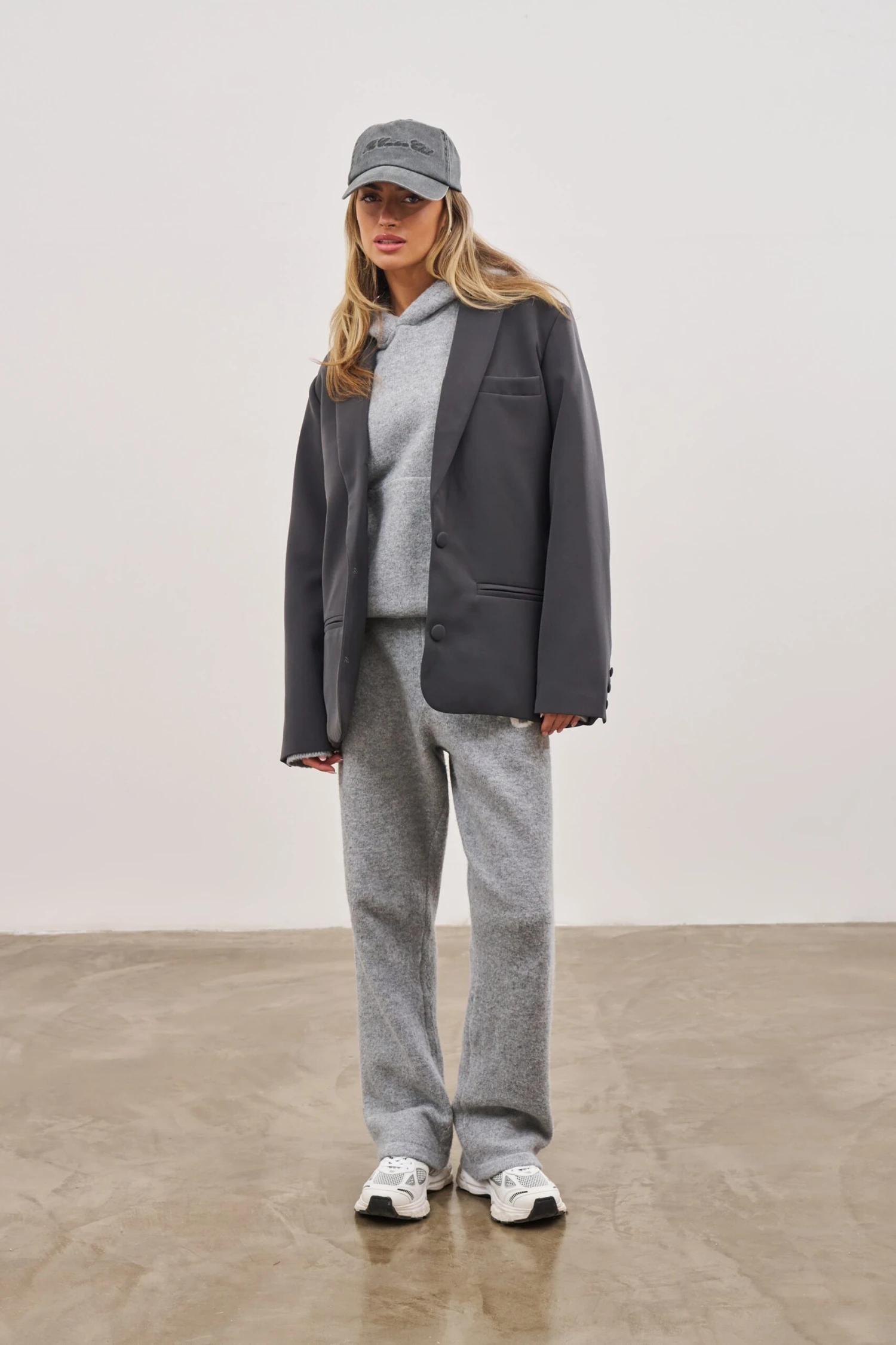 OVERSIZED TAILORED BLAZER - CHARCOAL - Image 5