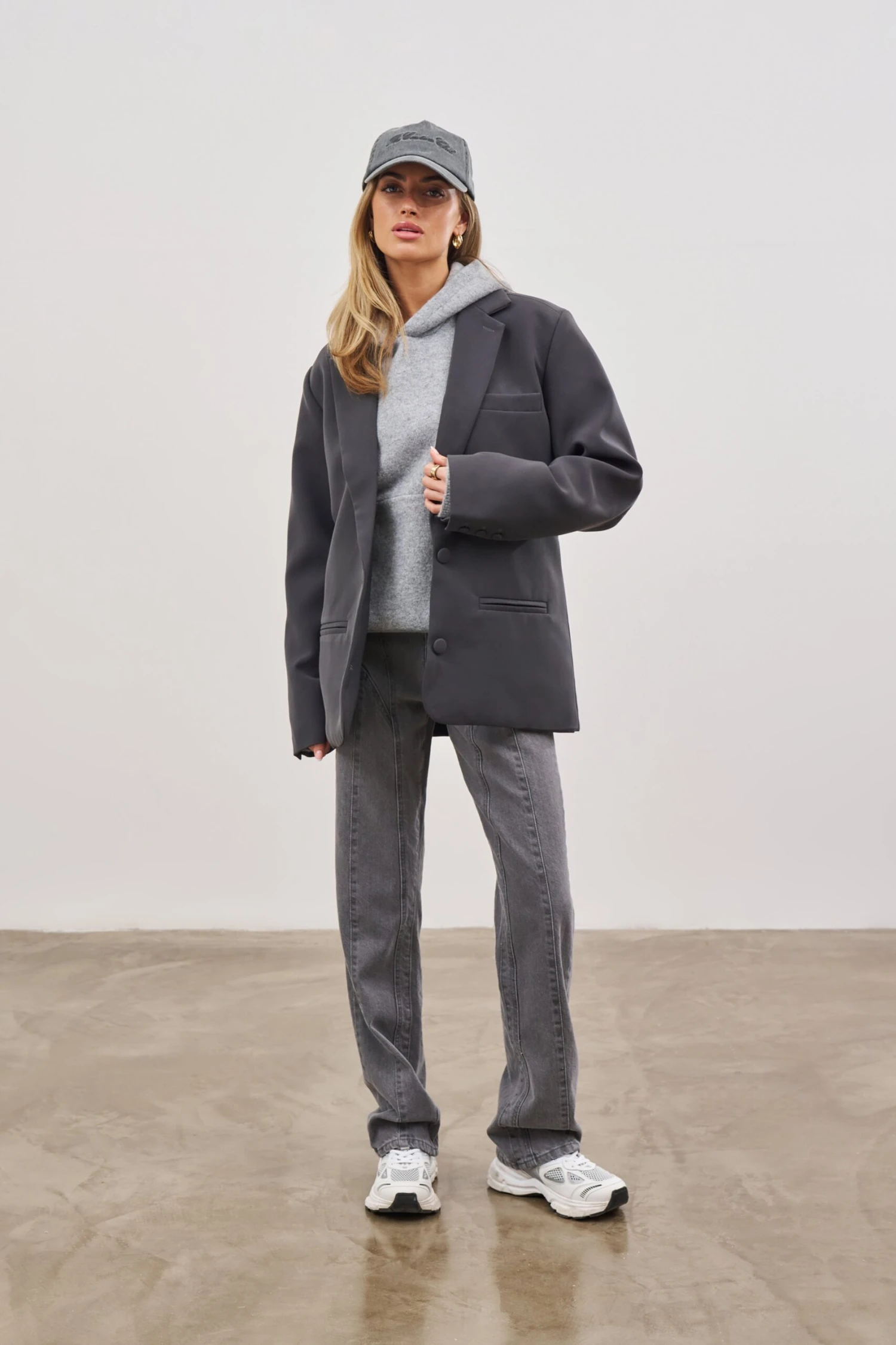 OVERSIZED TAILORED BLAZER - CHARCOAL - Image 6