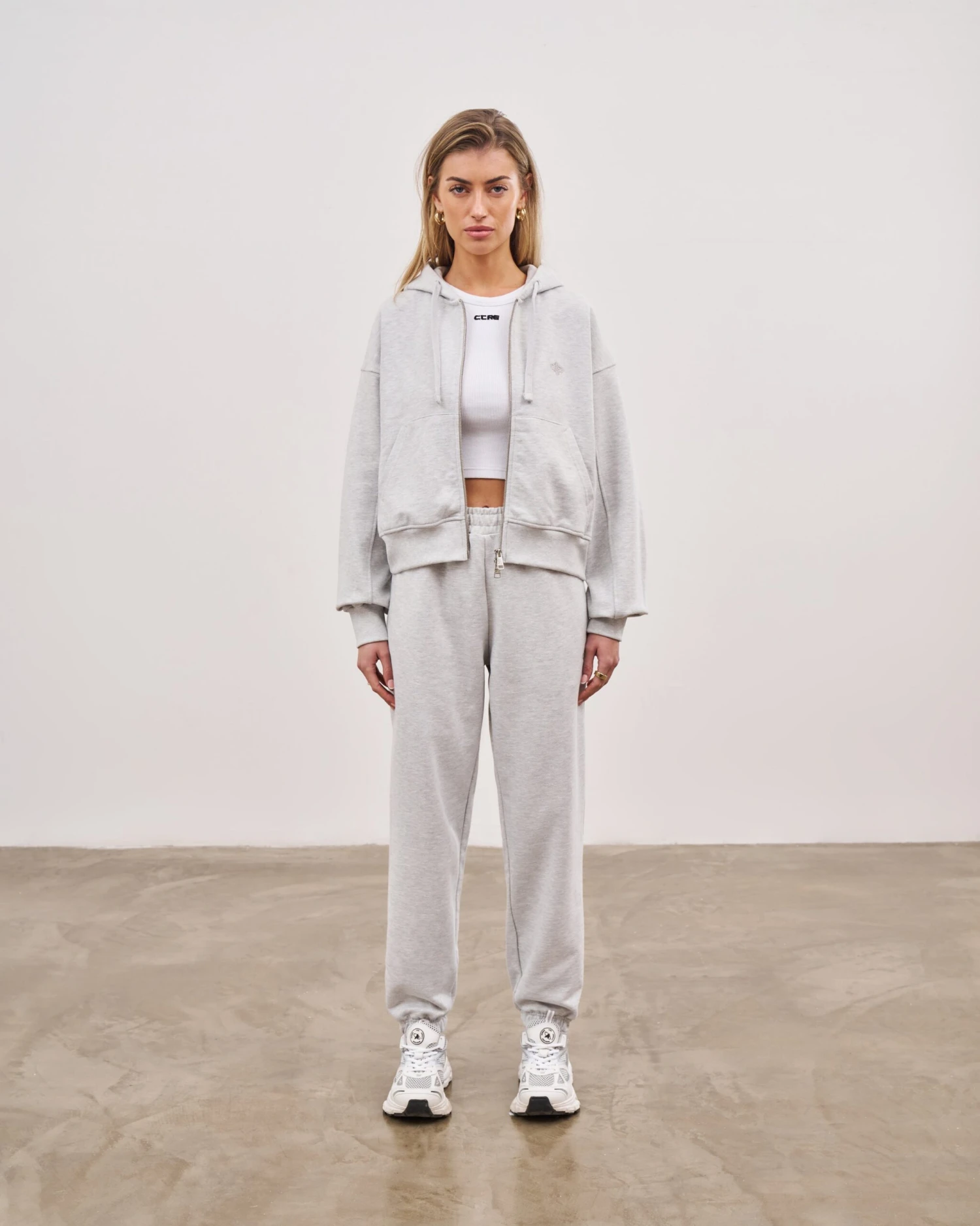 EMBLEM ZIP THROUGH RELAXED HOODIE - GREY MARL - Image 6