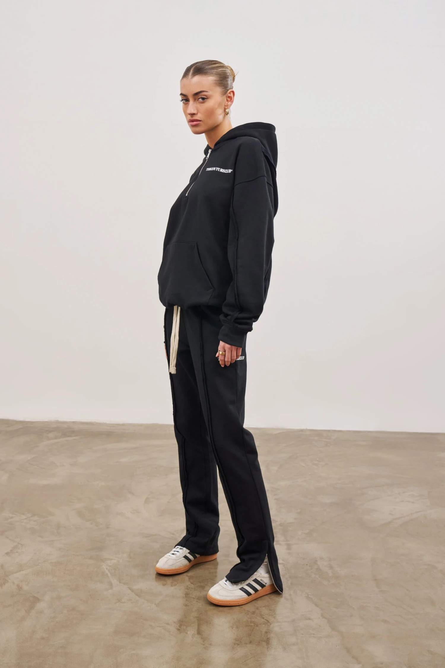 RAW SEAM STRAIGHT LEG JOGGERS - BLACK - Image 5