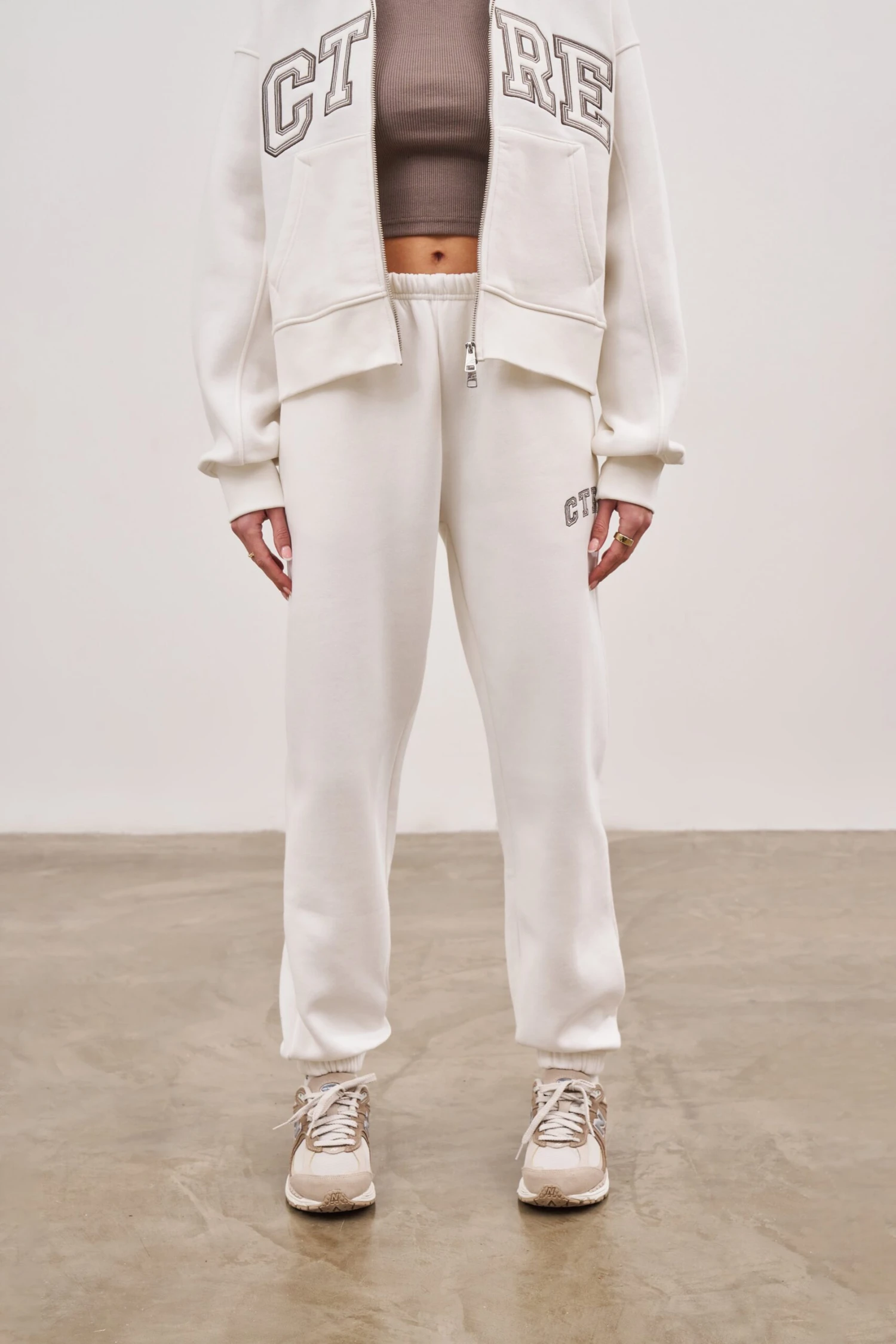 CTRE RELAXED JOGGERS - OFF WHITE - Image 3