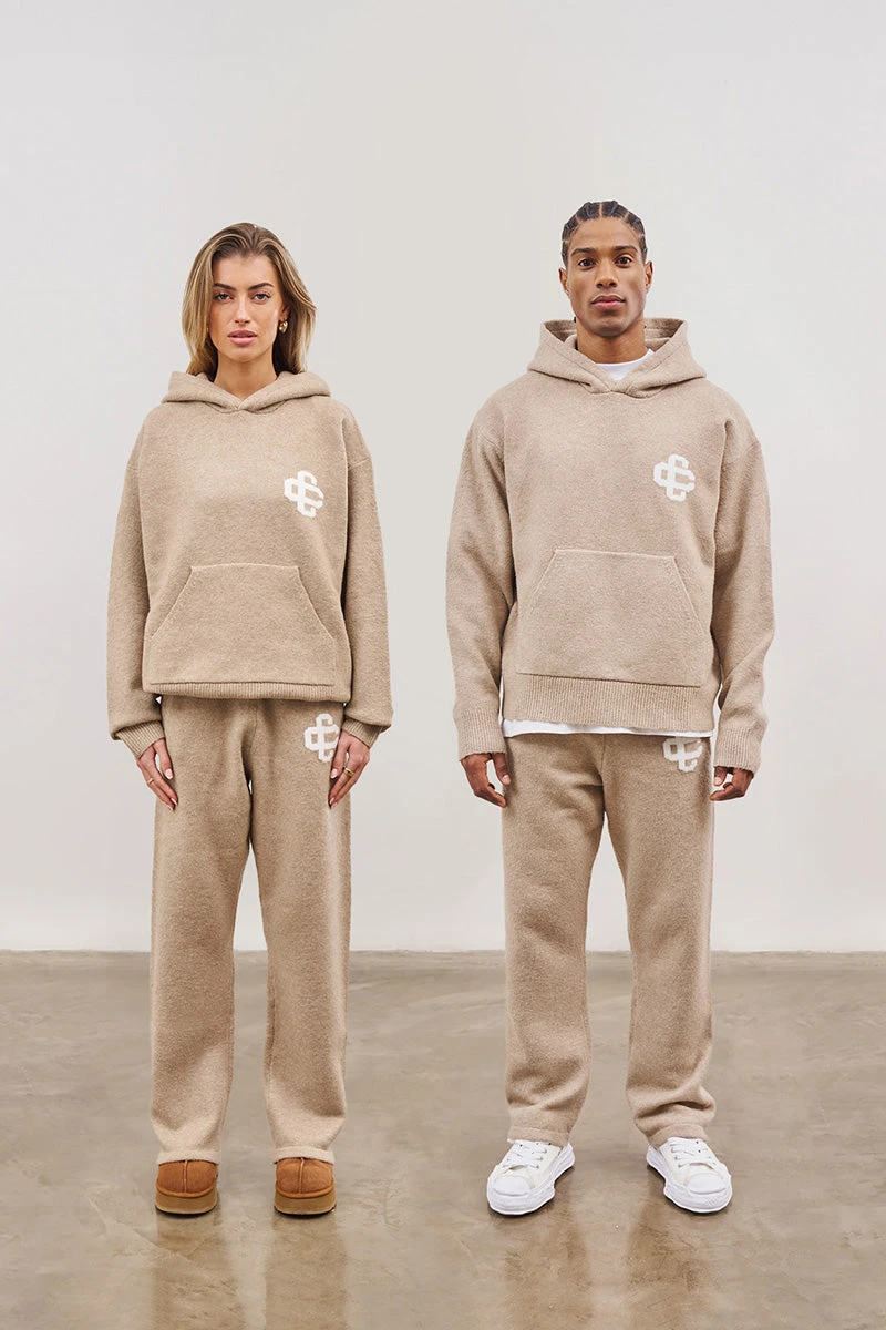 FLUFFY KNIT EMBLEM HOODIE - BEIGE - Image 2