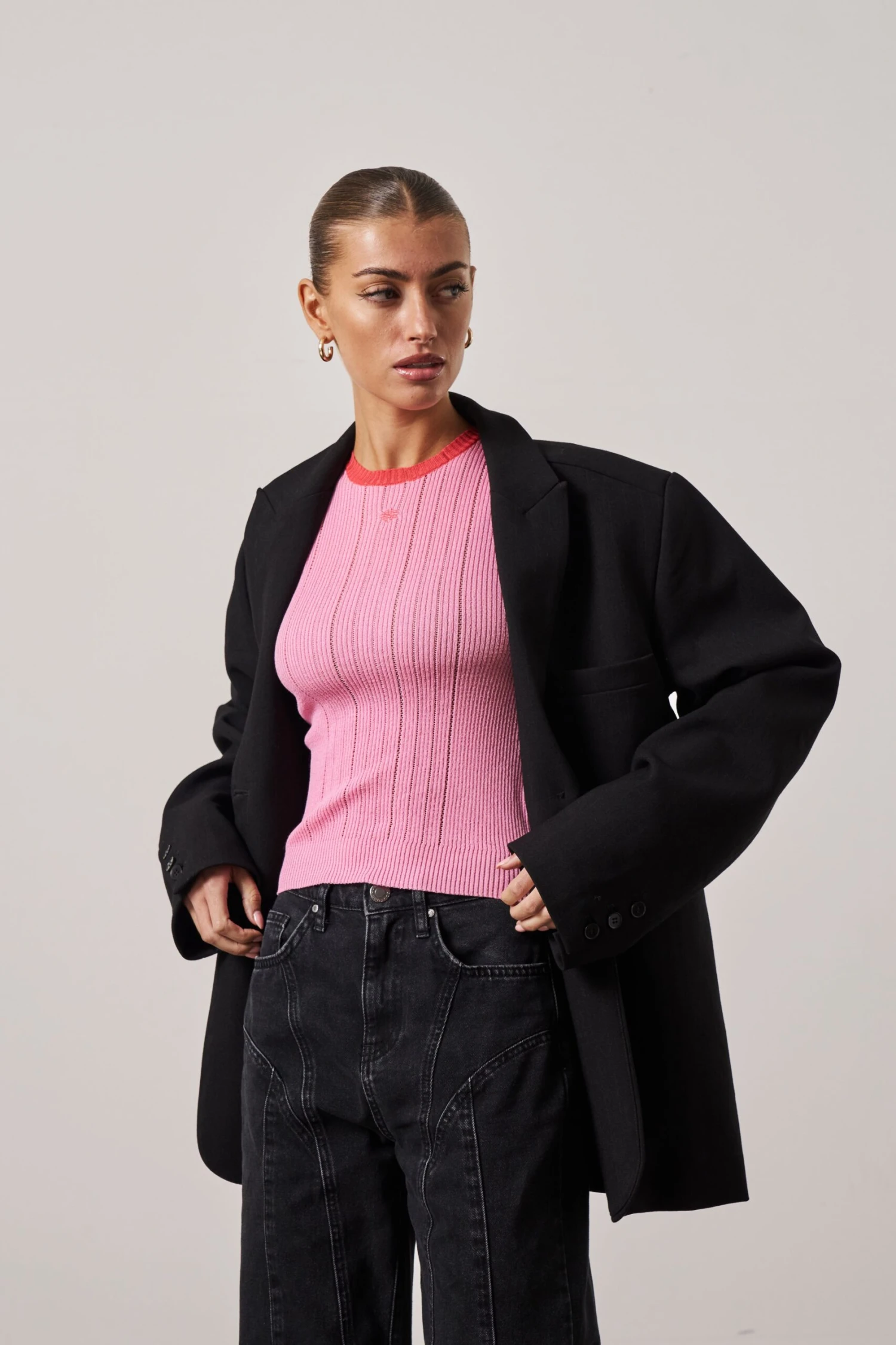 KNITTED EMBLEM BABY TEE - PINK - Image 8