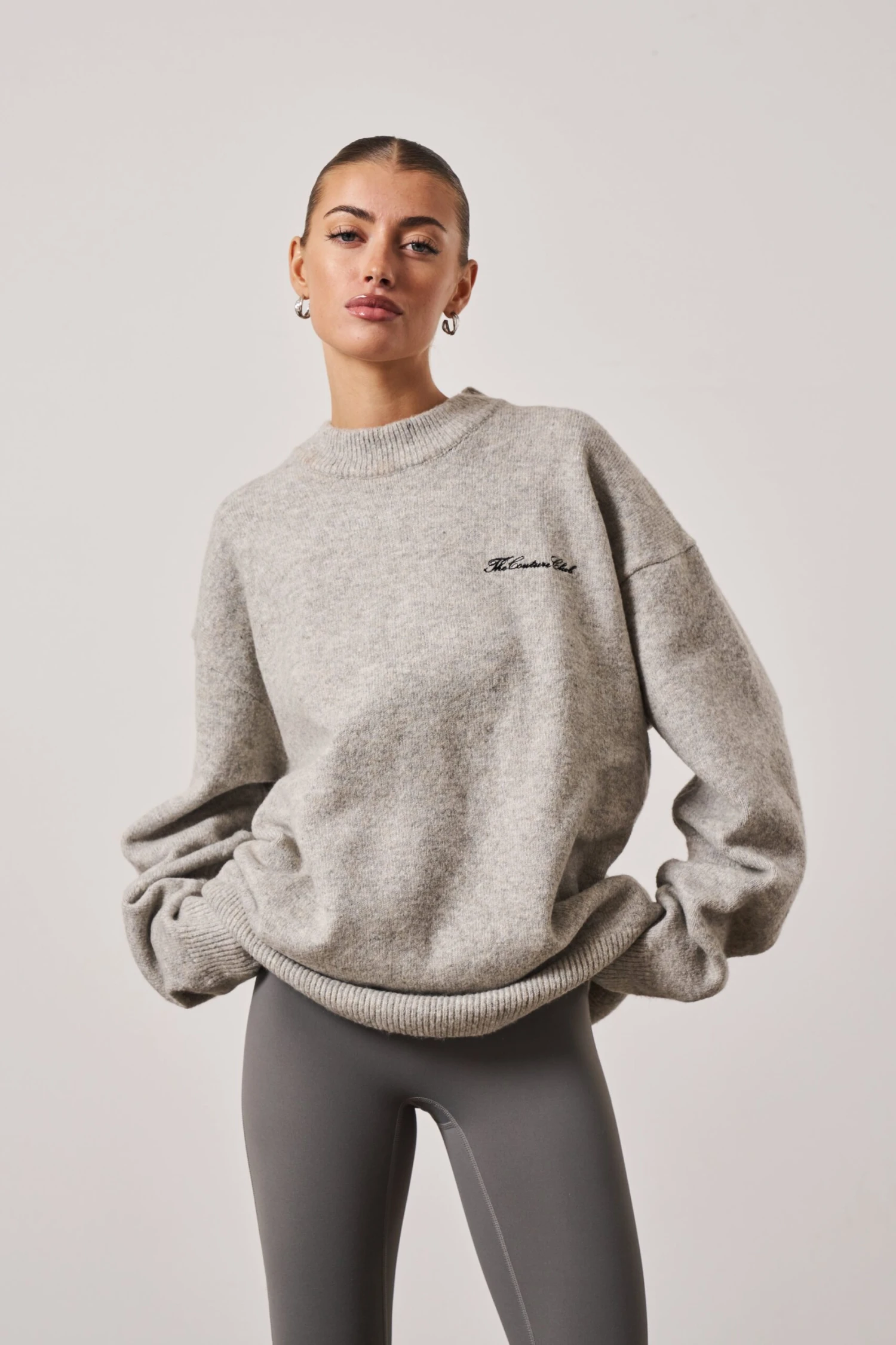 COUTURE SCRIPT KNITTED CREW - GREY - Image 3