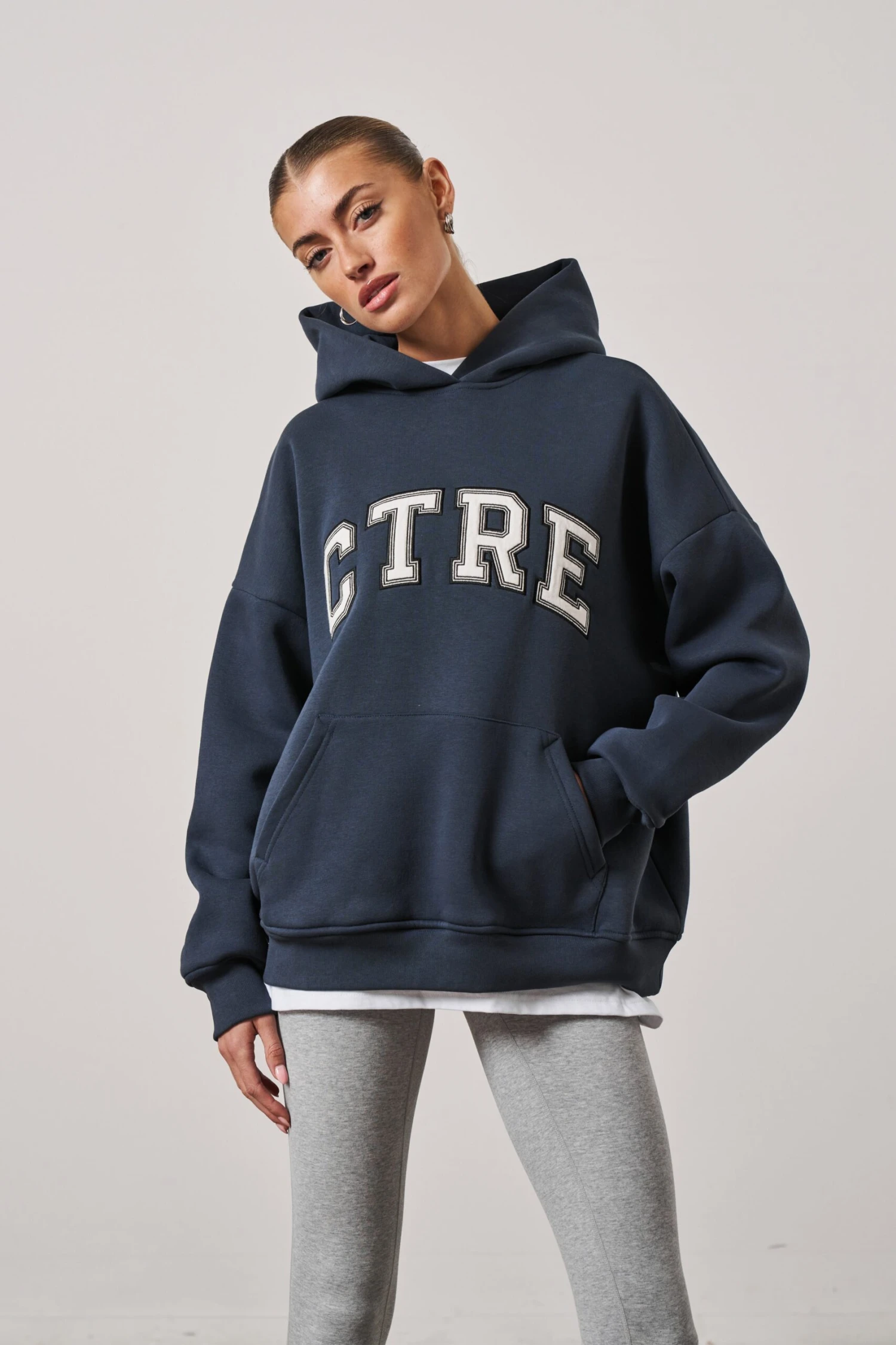 CTRE OVERSIZED HOODIE - NAVY - Image 3