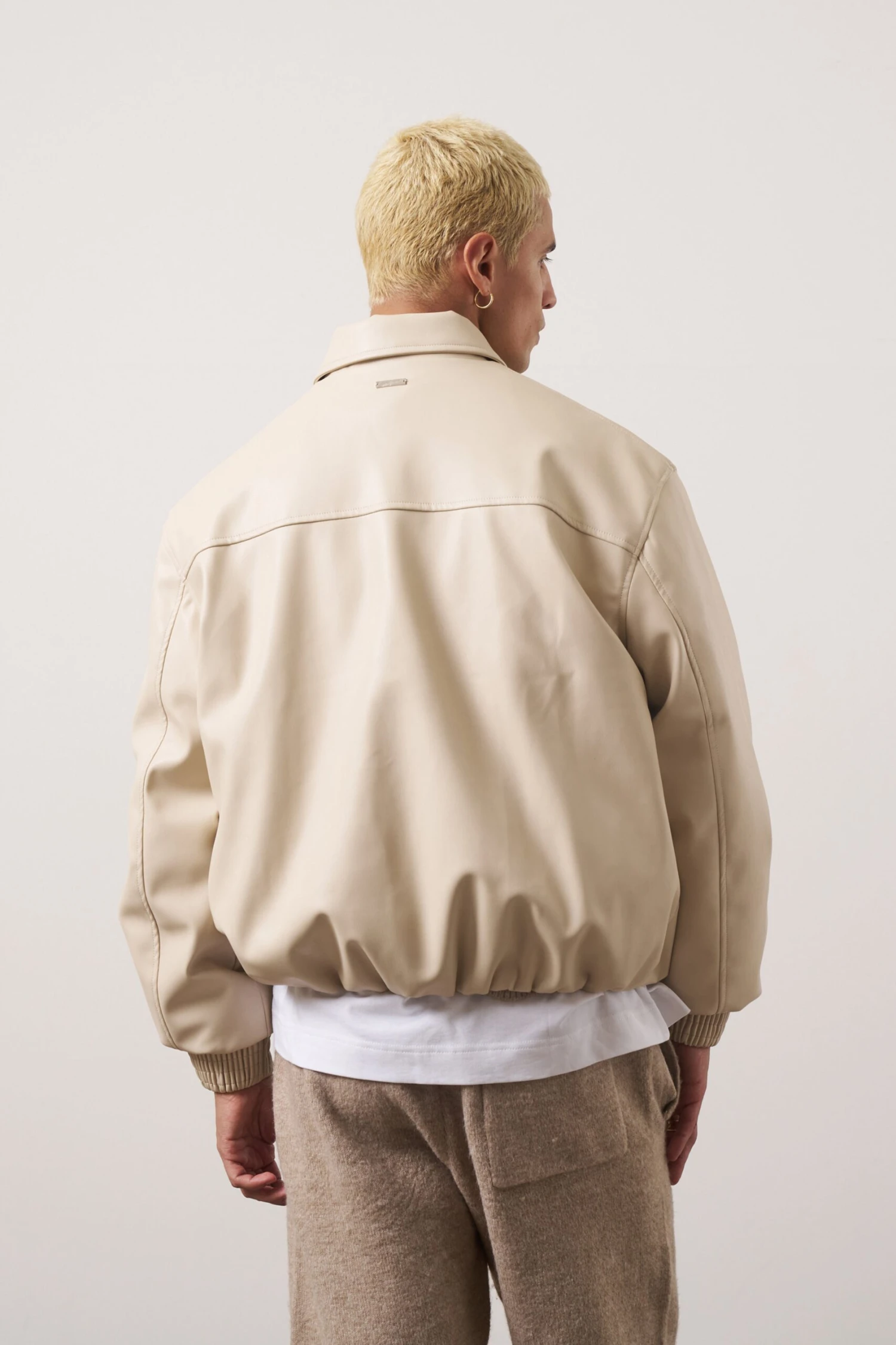 FAUX LEATHER BOMBER - BEIGE - Image 7
