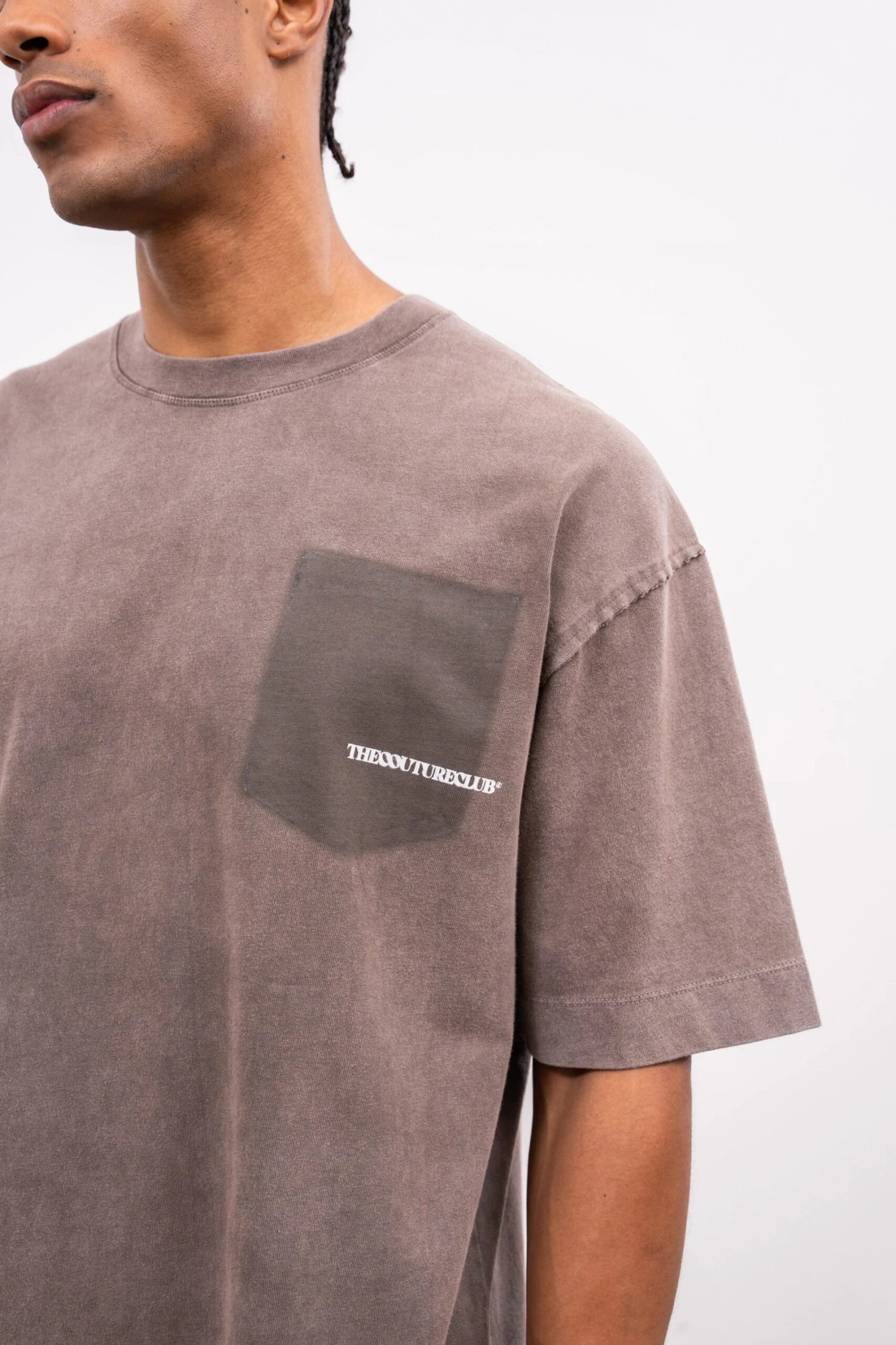 WASHED POCKET DETAIL T-SHIRT - BROWN - Image 4