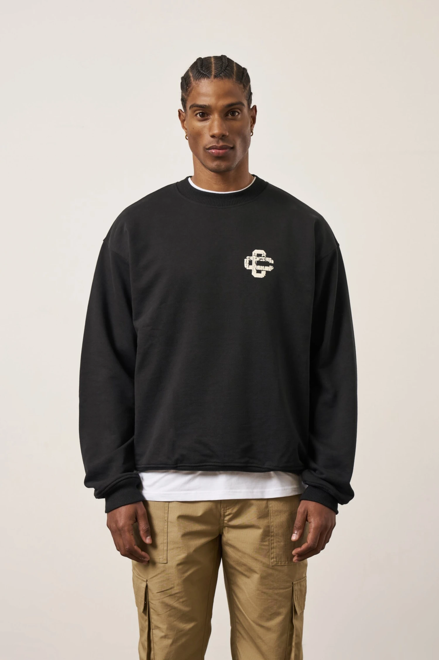 CRACKED EMBLEM SWEATSHIRT - BLACK - Image 4