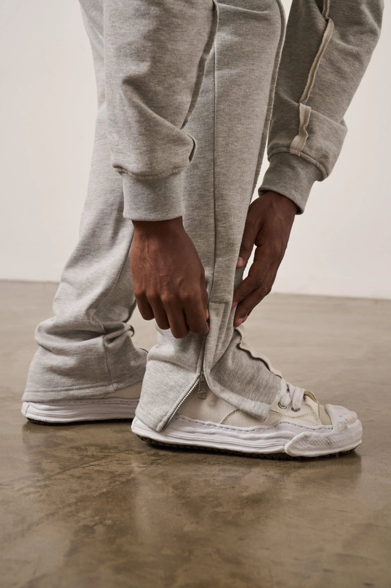 RAW SEAM STRAIGHT LEG JOGGERS - GREY MARL - Image 8