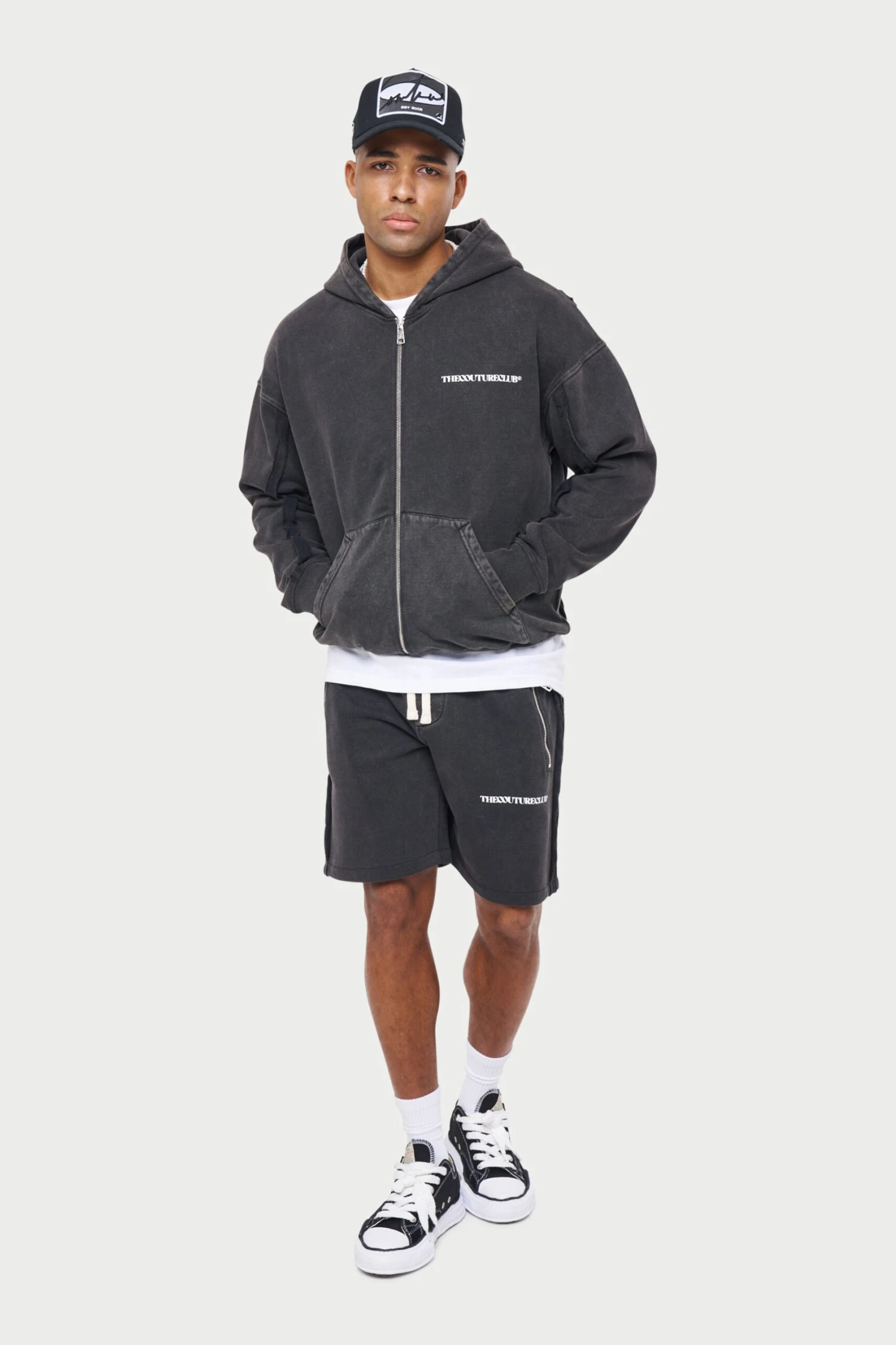 RAW SEAM DISTRESSED SHORTS - BLACK WASHED - Image 6