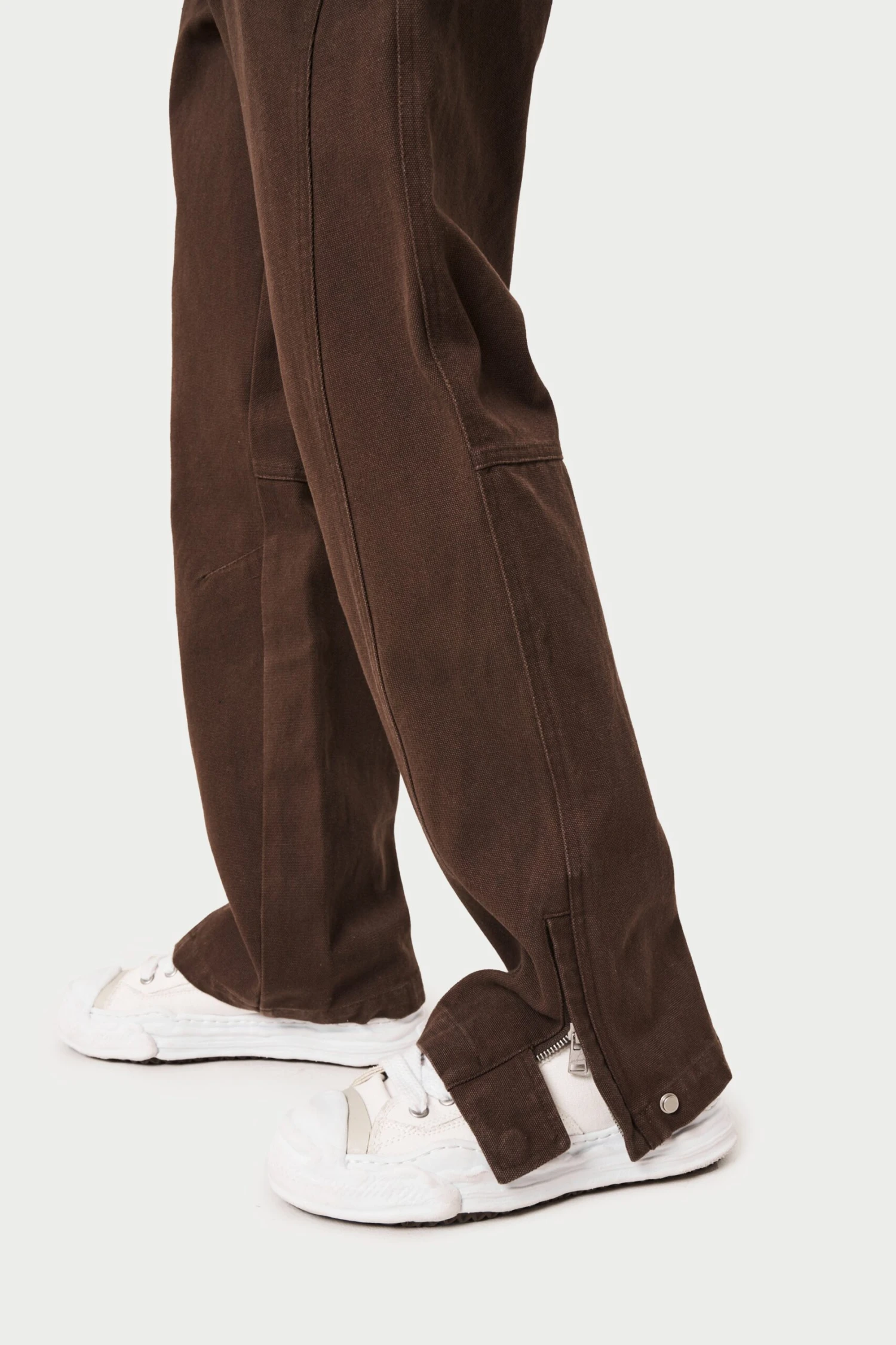 WOVEN CANVAS DISTRESSED TROUSER - BROWN - Image 5