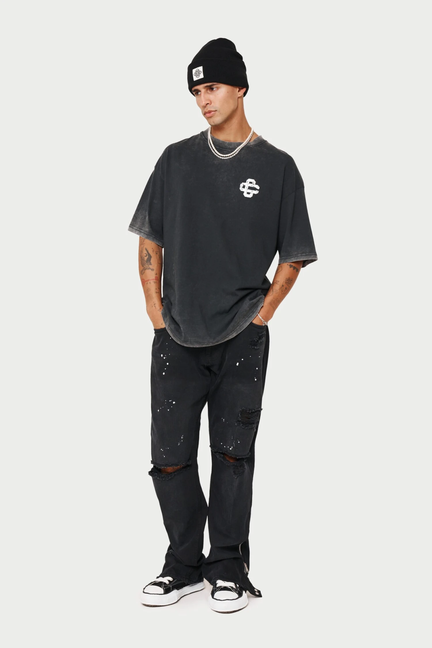 CRACKED PRINT EMBLEM RELAXED T-SHIRT - ACID WASH - Image 3