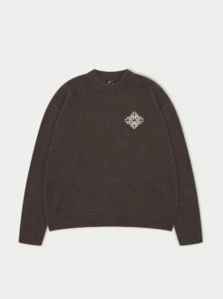 LIGHTWEIGHT FLUFFY KNIT EMBLEM CREW - BROWN