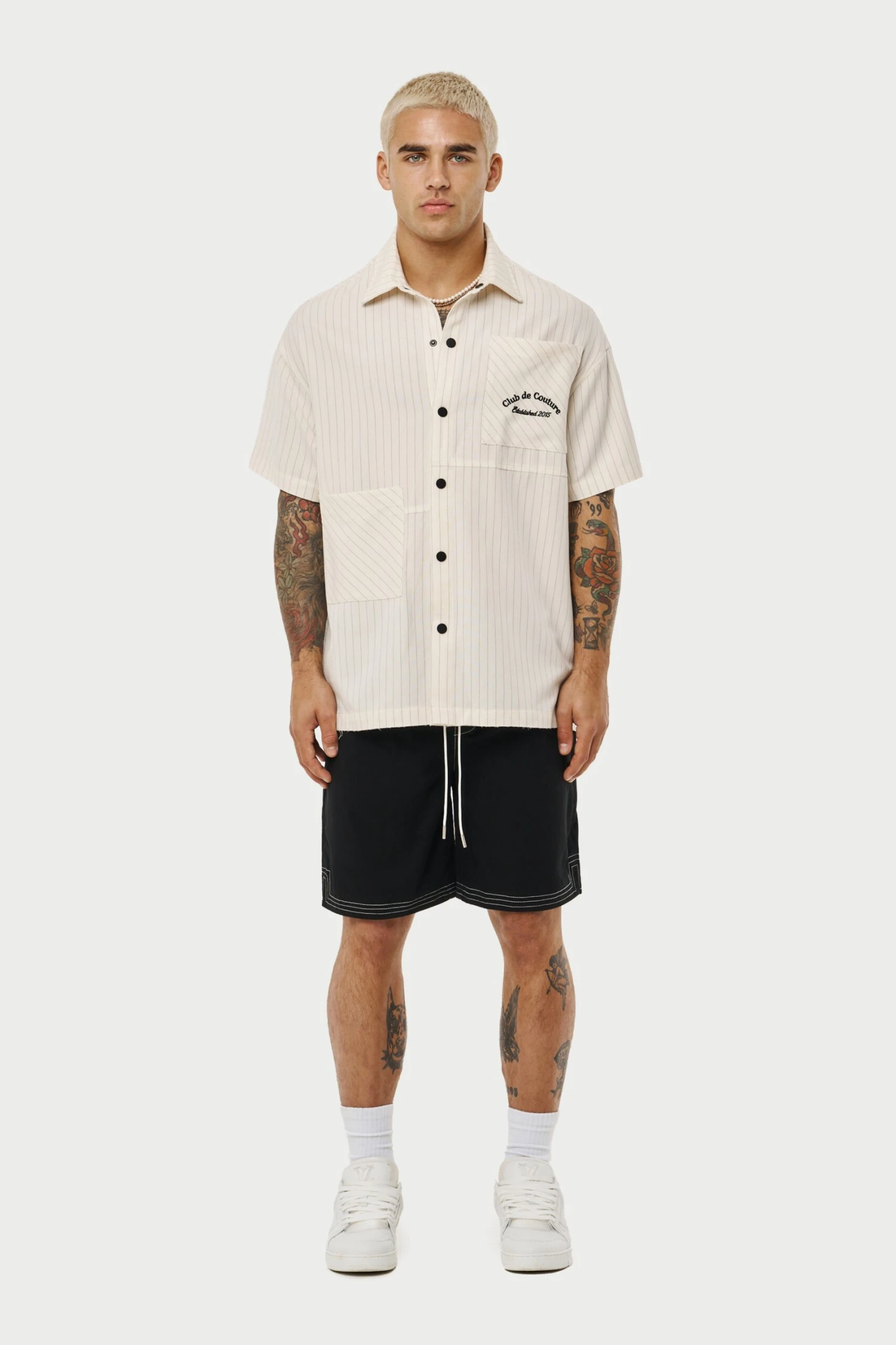 CONTRAST STITCH WOVEN SHORTS - BLACK - Image 2