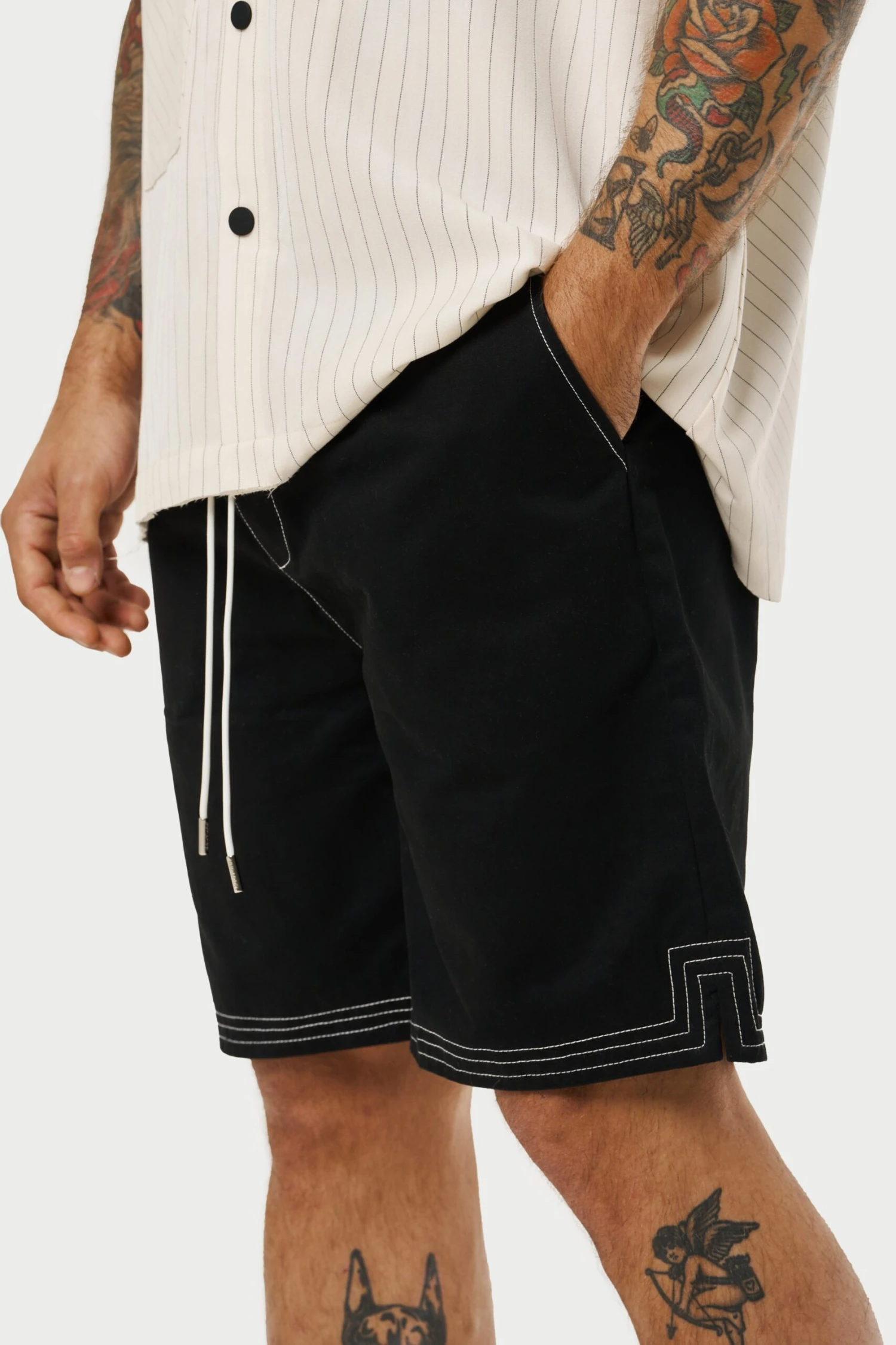 CONTRAST STITCH WOVEN SHORTS - BLACK - Image 5