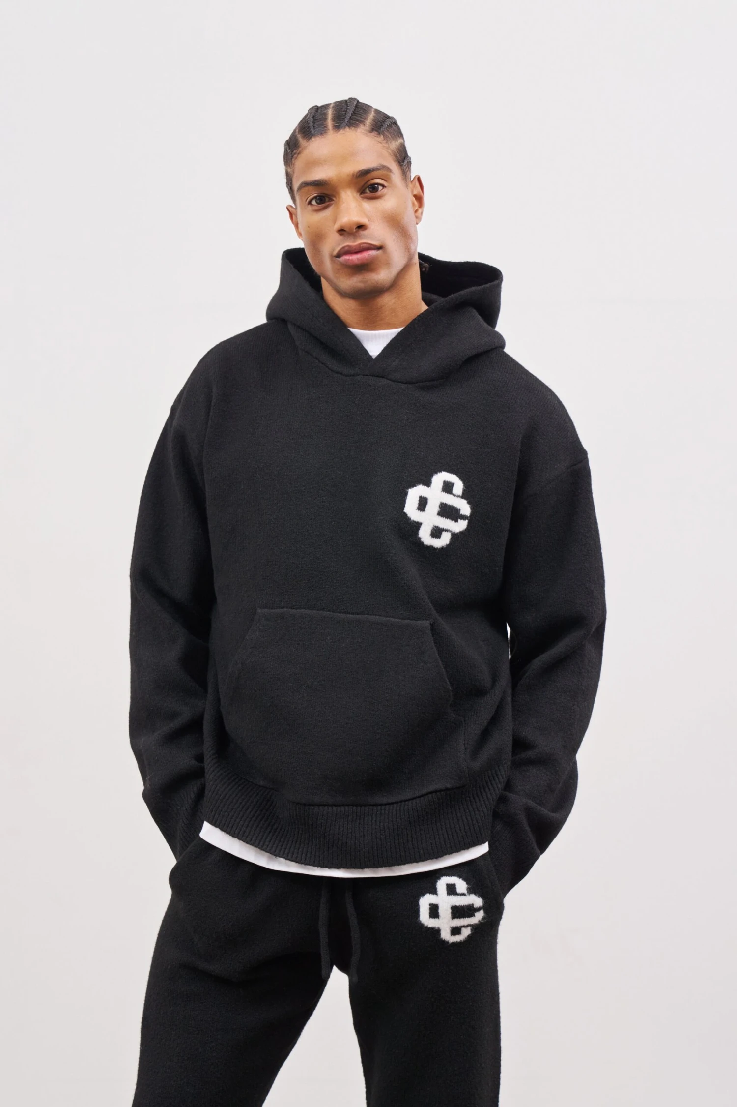 FLUFFY KNIT EMBLEM HOODIE - BLACK - Image 6