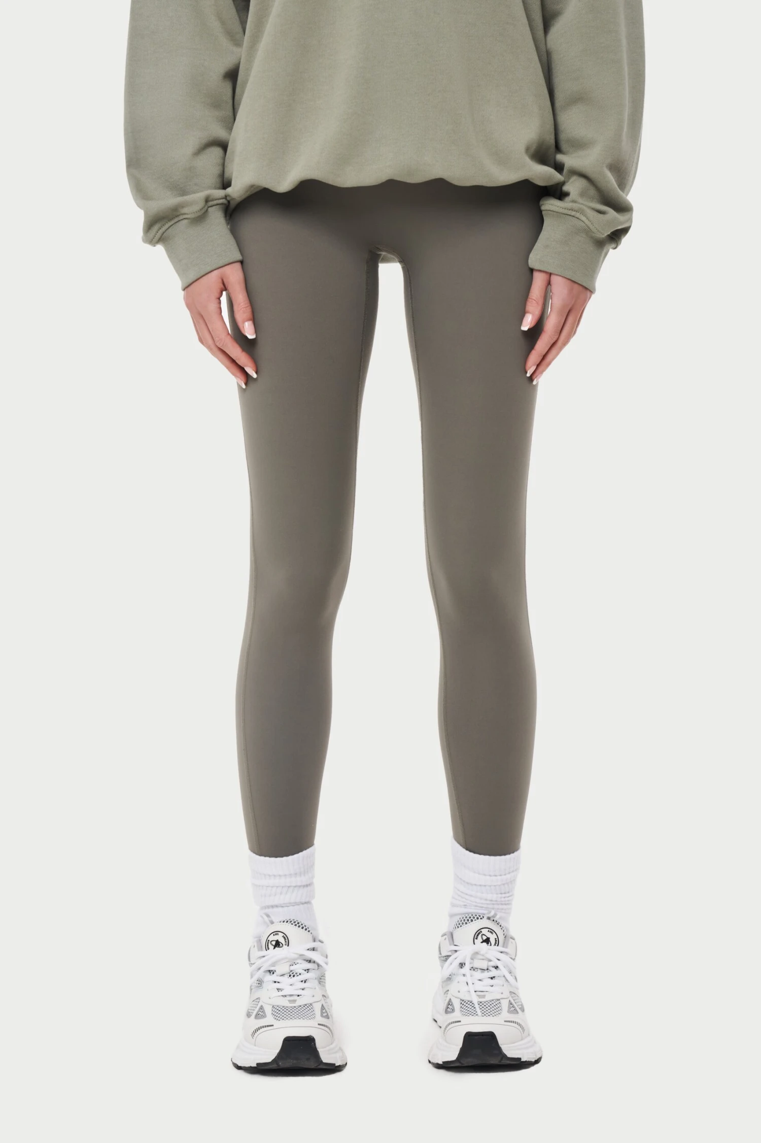 EMBLEM SCULPTING STRETCH LEGGINGS - KHAKI - Image 3