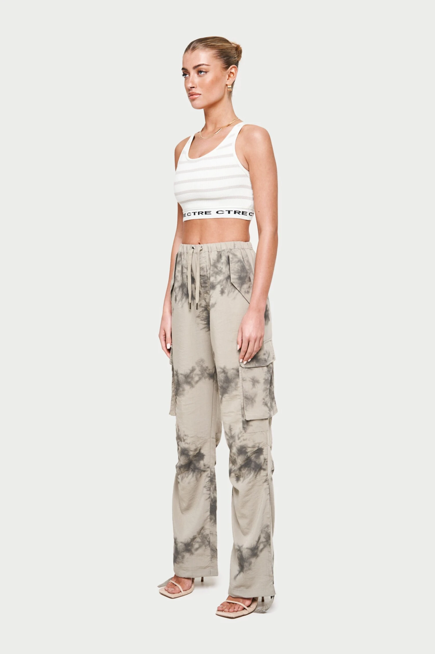 CTRE KNIT CROP TOP - BEIGE - Image 7