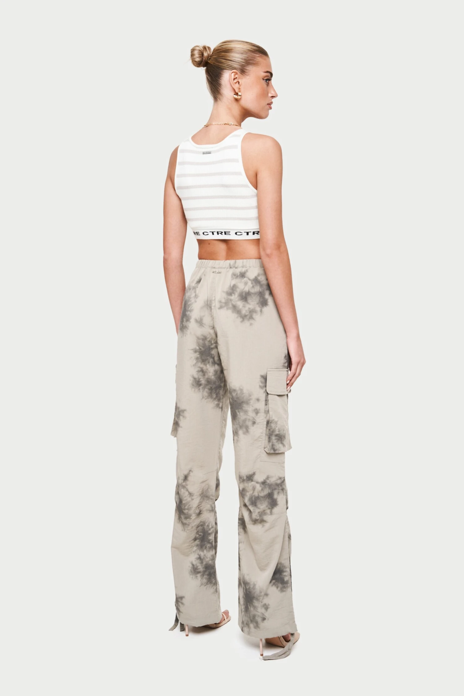 CTRE KNIT CROP TOP - BEIGE - Image 6