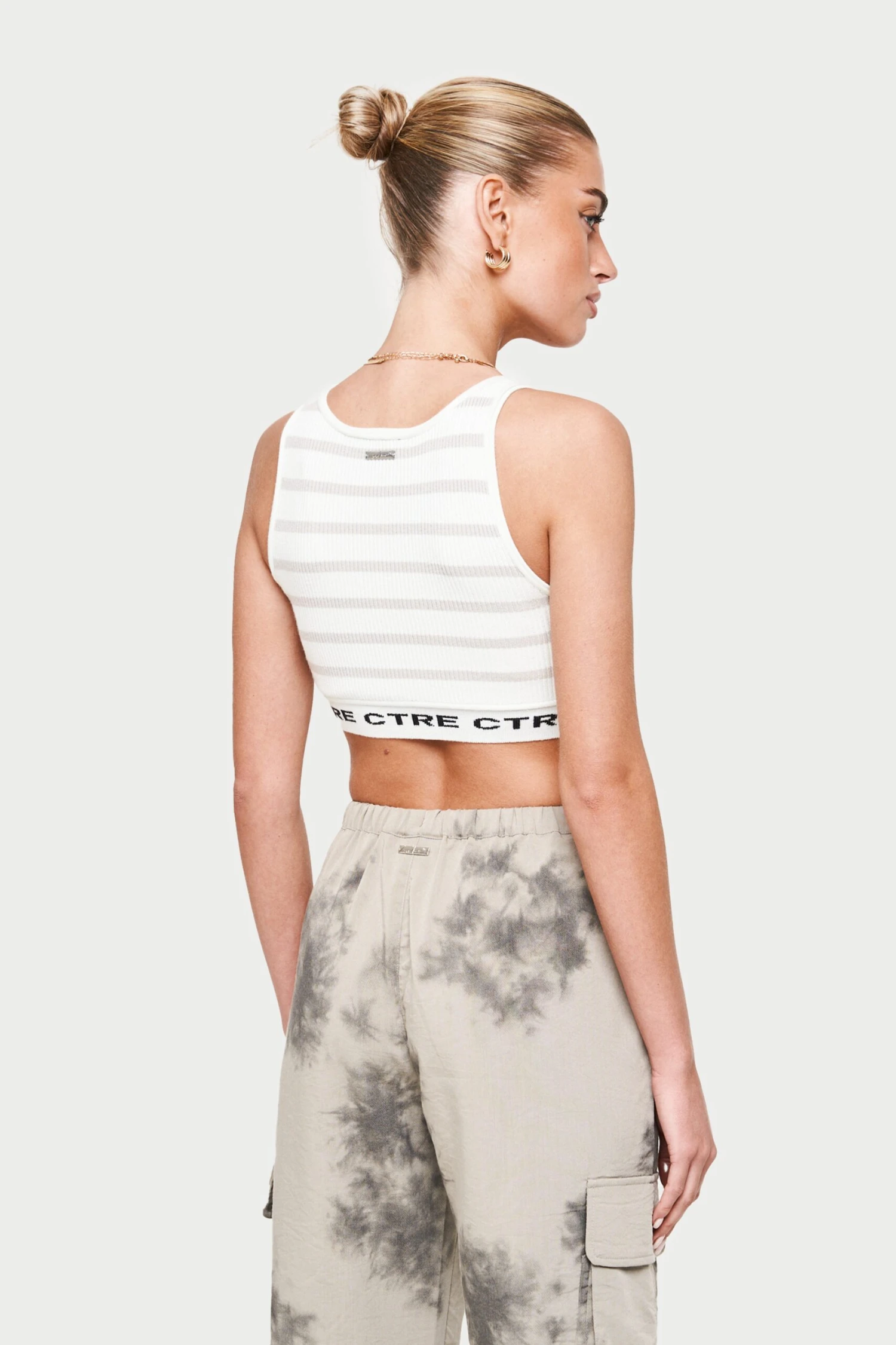 CTRE KNIT CROP TOP - BEIGE - Image 5