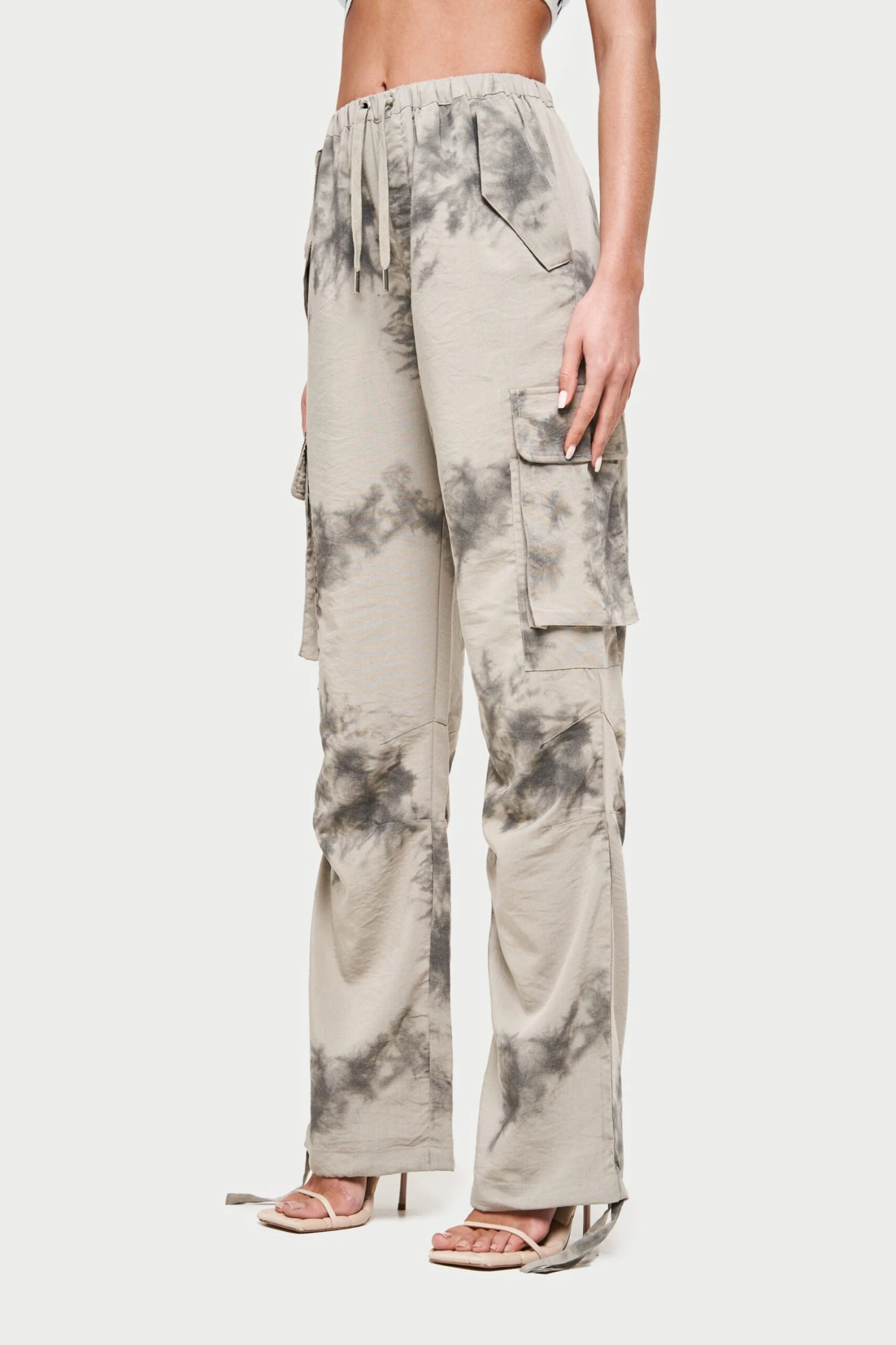 DRAPED CAMO OVERSIZED CARGOS - BEIGE - Image 2