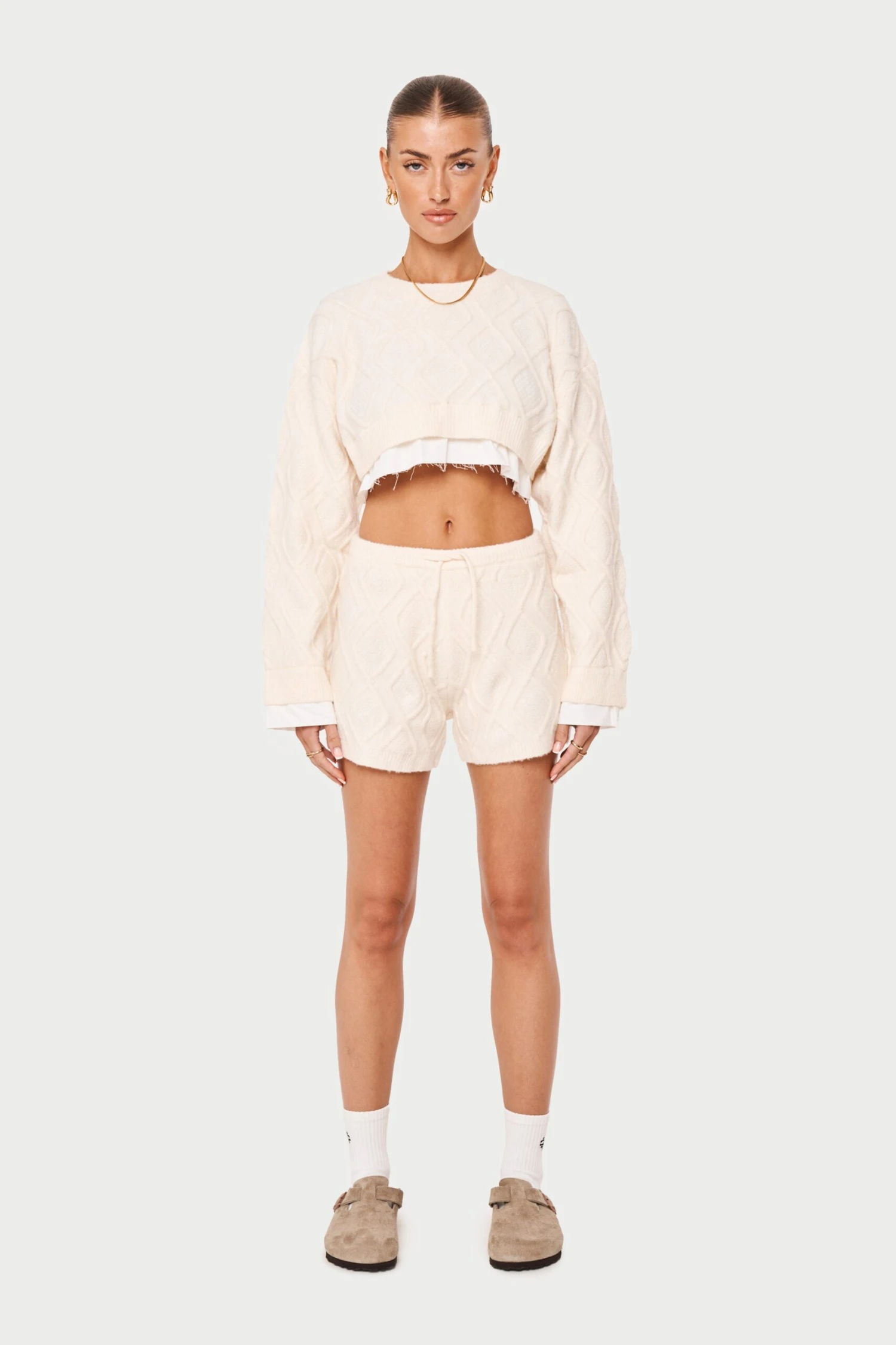 CABLE KNITTED CROPPED SWEATER - OFF WHITE - Image 4